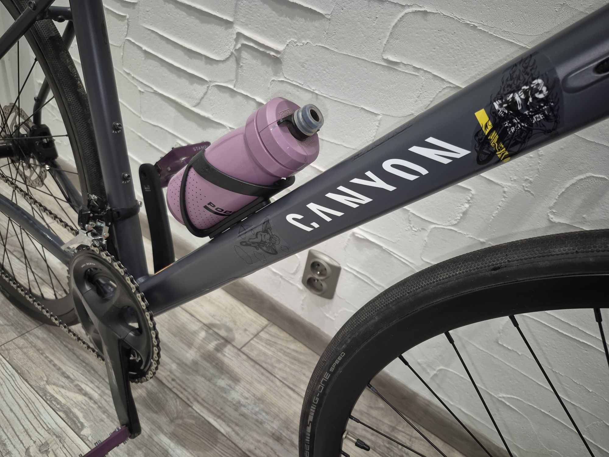 Rower Canyon Roadlite 6 mid-step