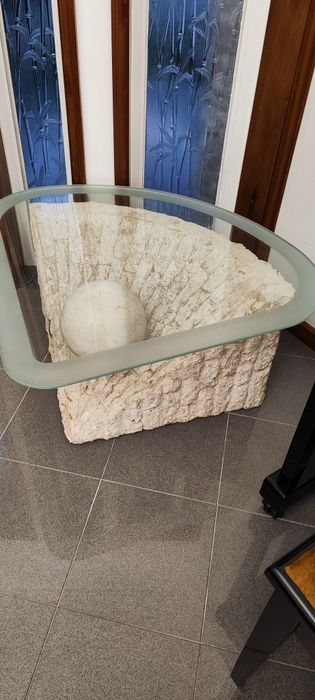 Mesa de centro em Pedra