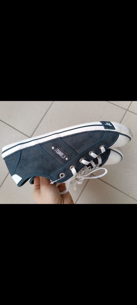 Nowe trampki Mustang tenisówki 39 buty sportowe Sneakersy