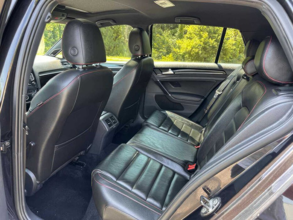 Volkswagen Golf GTI S      2016