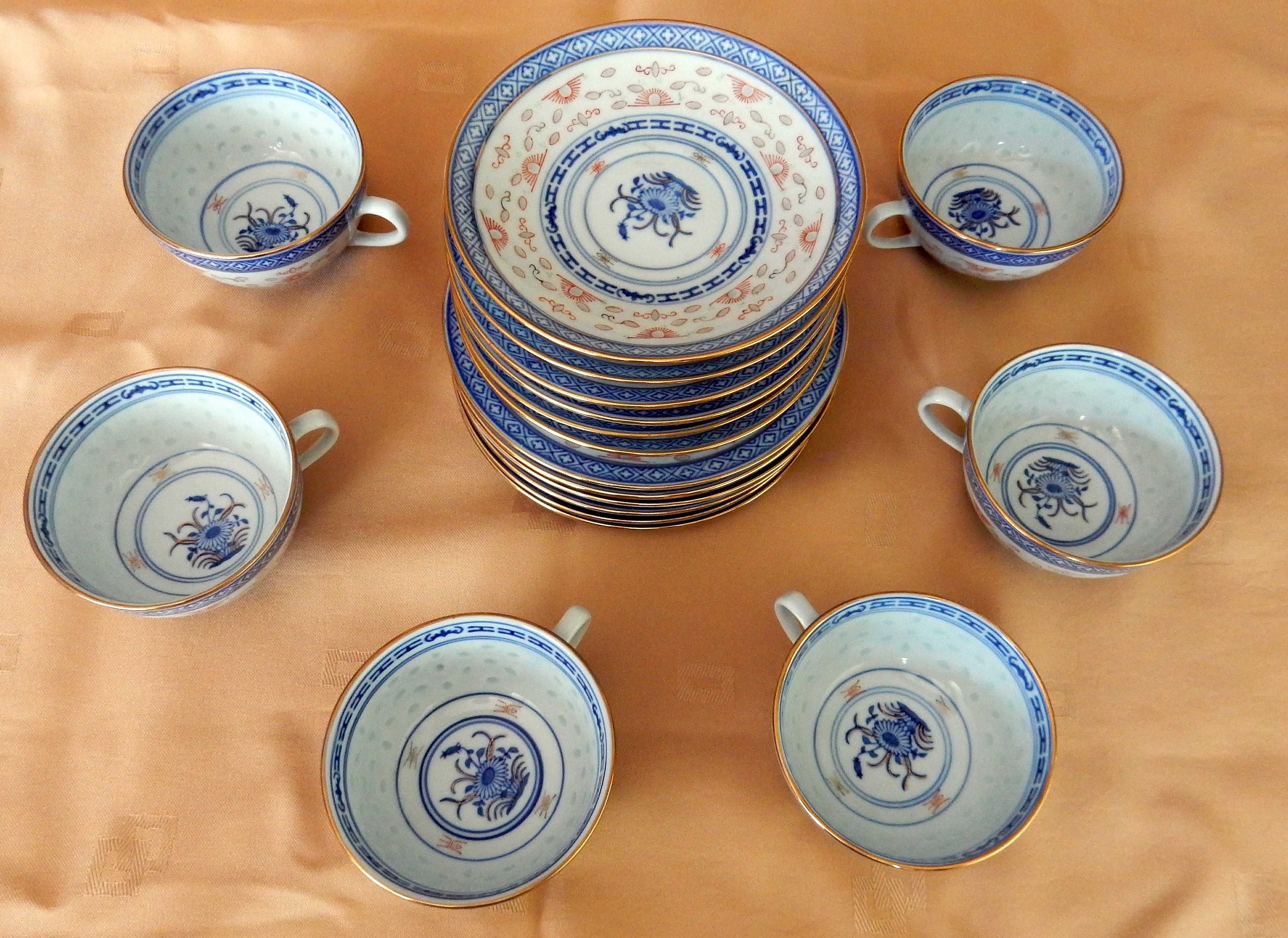 Zestaw porcelanowy - porcelana filiżanka, spodek, talerzyk - 6 sztuk