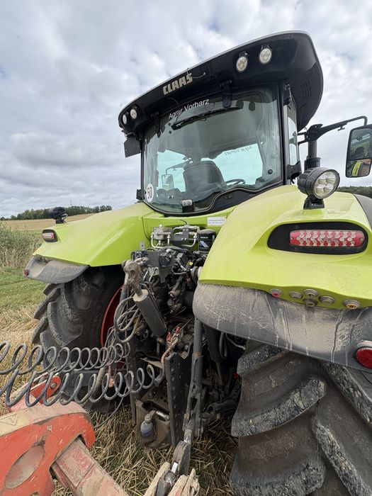 Claas Axion 810