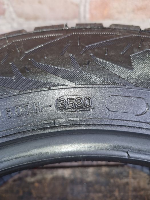 Шины Зимние  Nokian Nordman7 ШИП 8мм