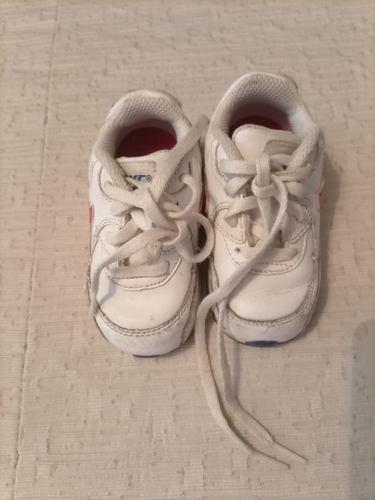 Tênis Adidas Nike e Vans tamanho 21 e 20