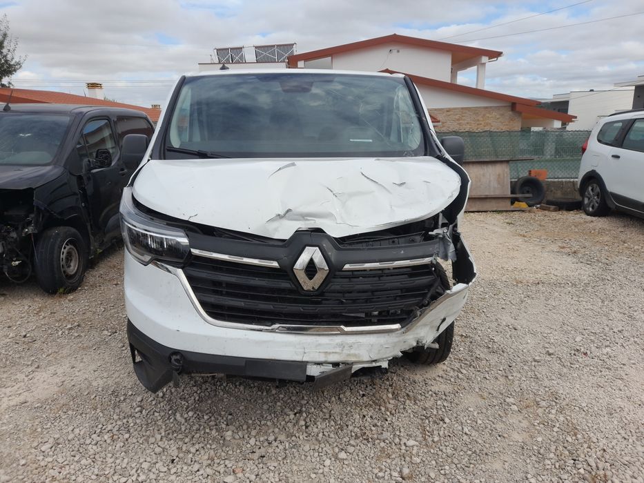 Renault Trafic 2.0 Dci Fibrada c / Frio