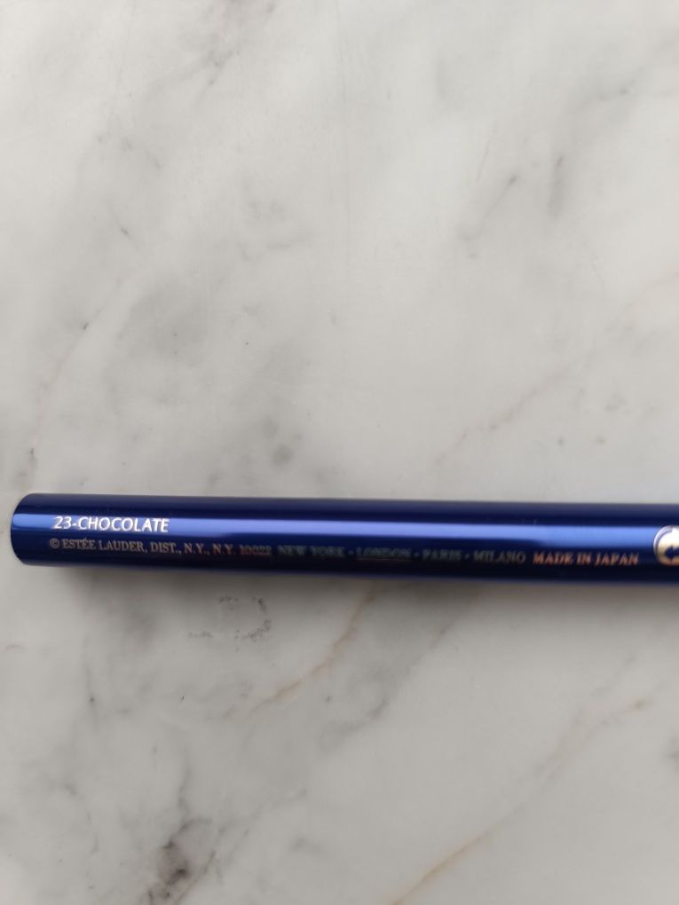 Estee Lauder, automatyczna kredka do ust, czekolada nr 23