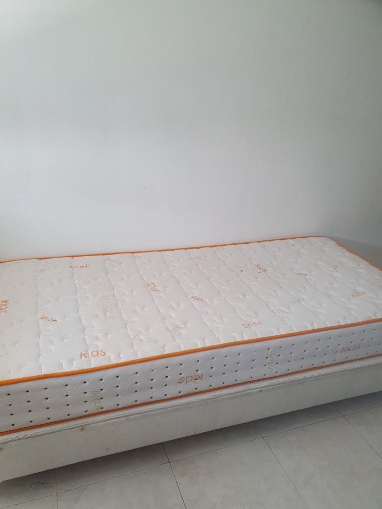 Cama de solteiro