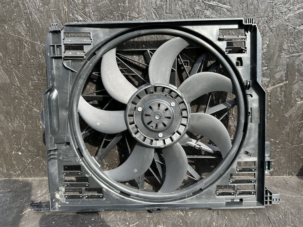 NOWY Wentylator klimatyzacji chłodnicy BMW F10 520d 530d 6 F06 7 F01