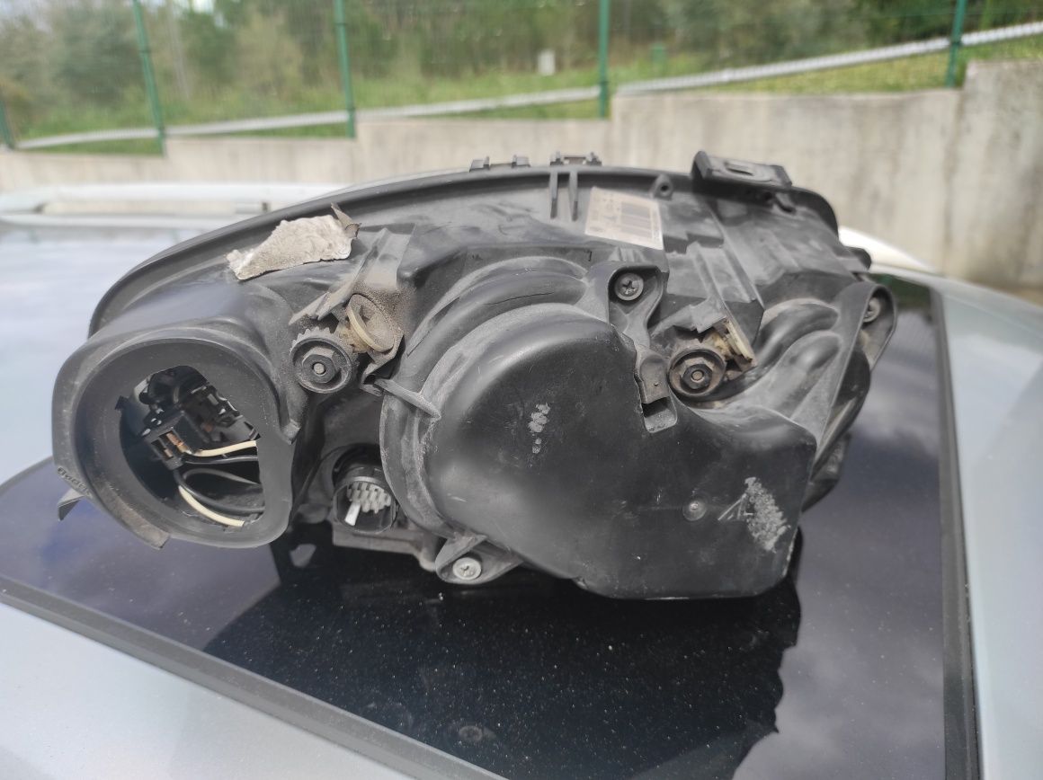 Farol AlfaRomeu GT Xénon