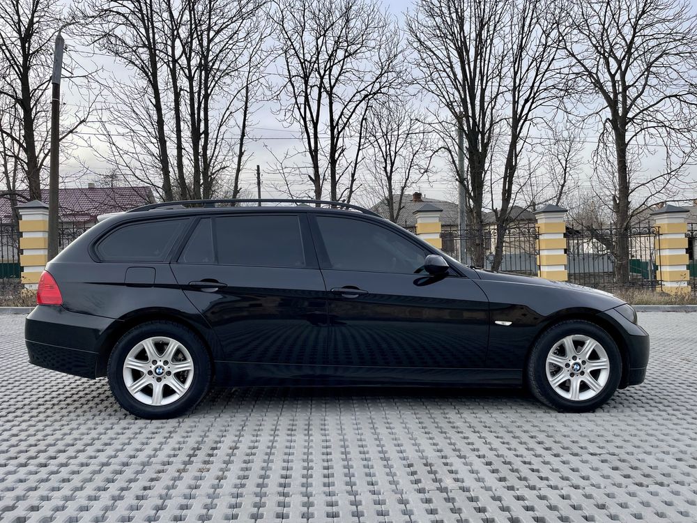 Продам BMW E91 320i газ/бенз