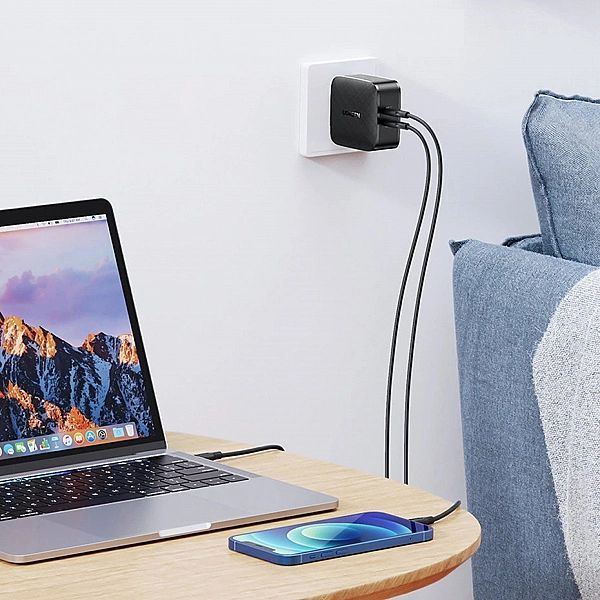Ugreen ładowarka sieciowa 2x Usb Typ C 66w Power Delivery 3.0 Quick Ch