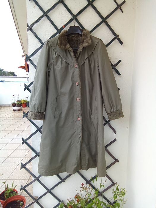 Gabardina comprida verde — elegante e quentinha