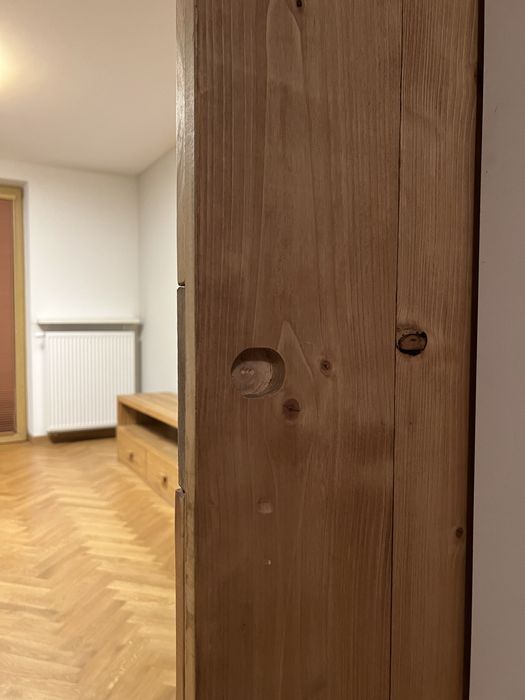 Drzwi sosnowe przesuwne - skrzydło z prowadnicą i rolkami