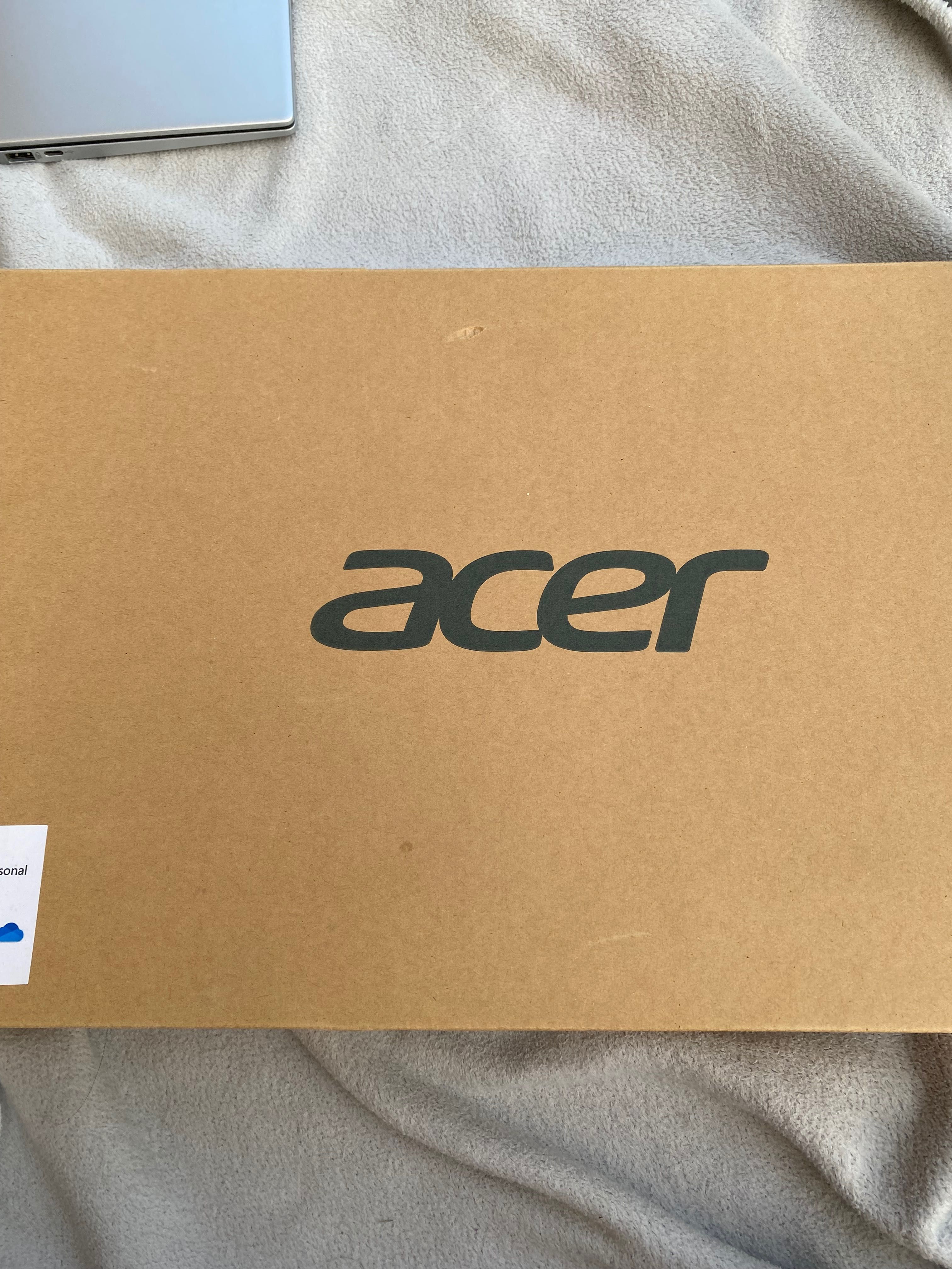 Laptop Acer Swift 1 SF114-34