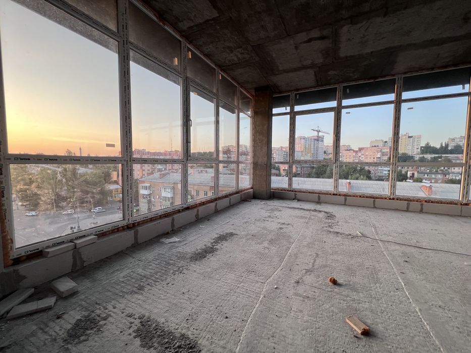 Комерційне приміщення 1200 кв.м