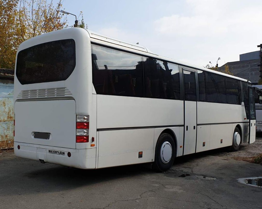 Аренда / оренда автобуса Neoplan на 54 місця