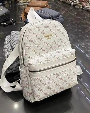 GUESS danski nowy plecak 26/31