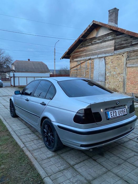 Продам двері бмв е46