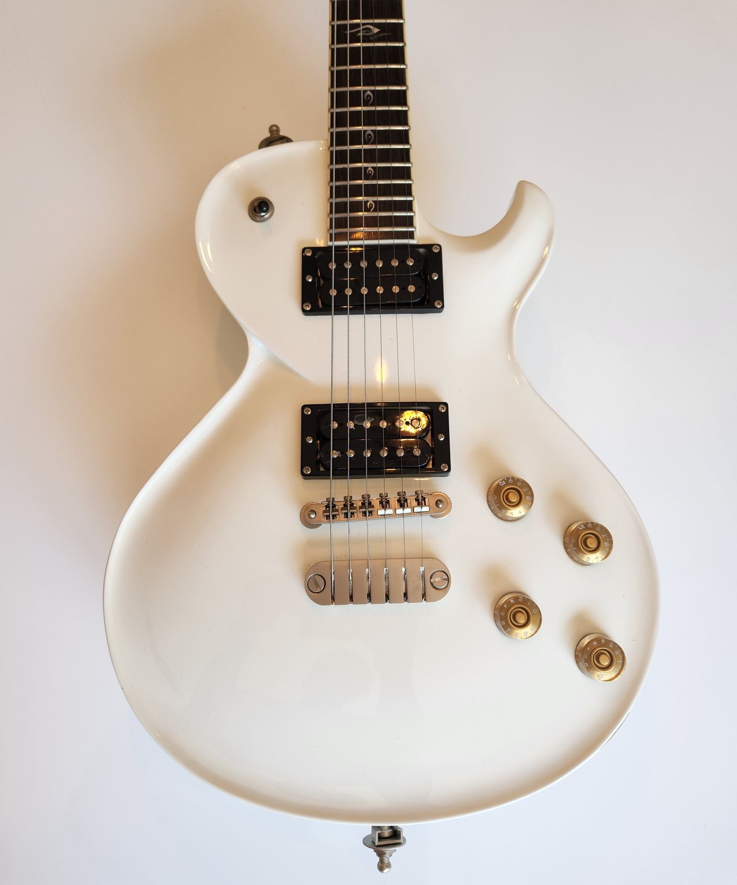 Guitarra Dean Soltero rara