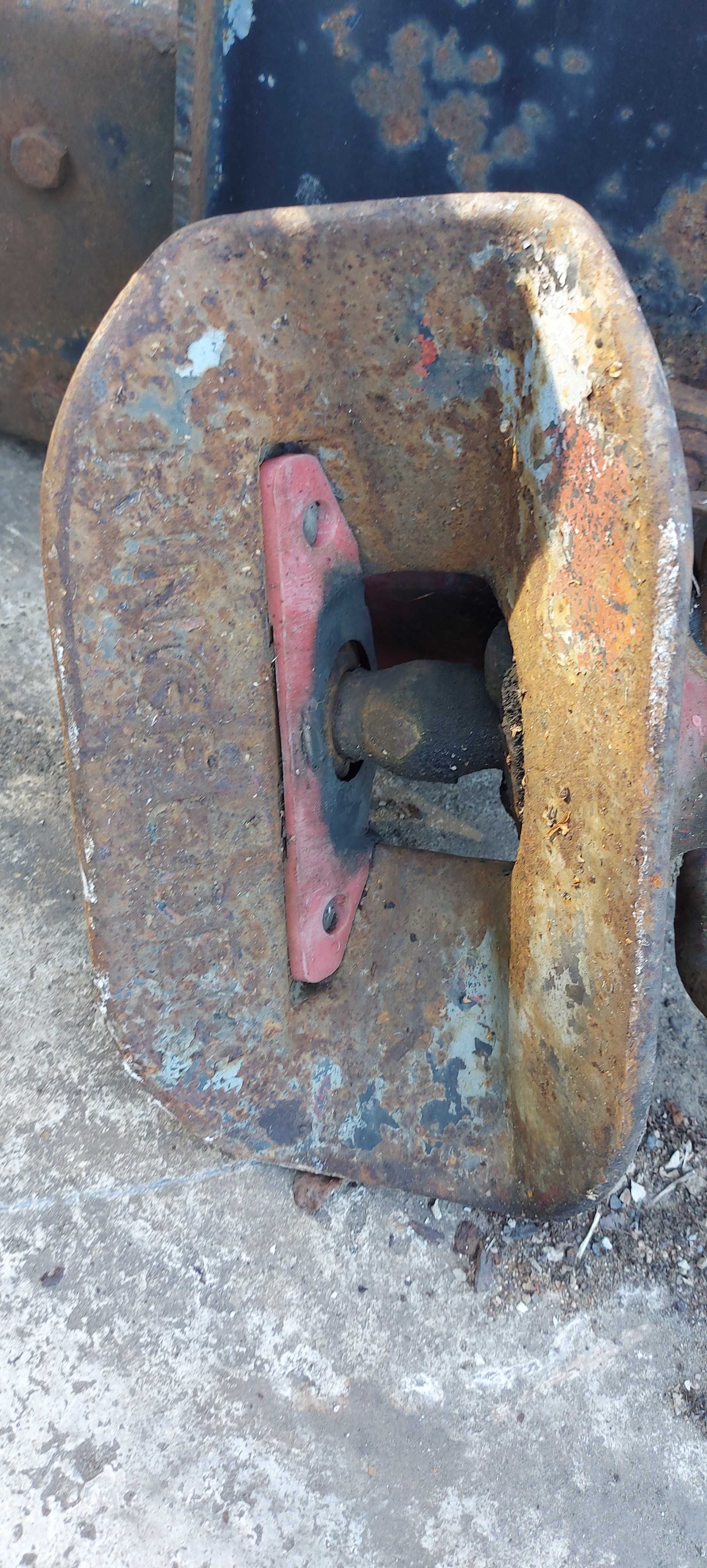 MAN VOLVO DAF zaczep pod belkę