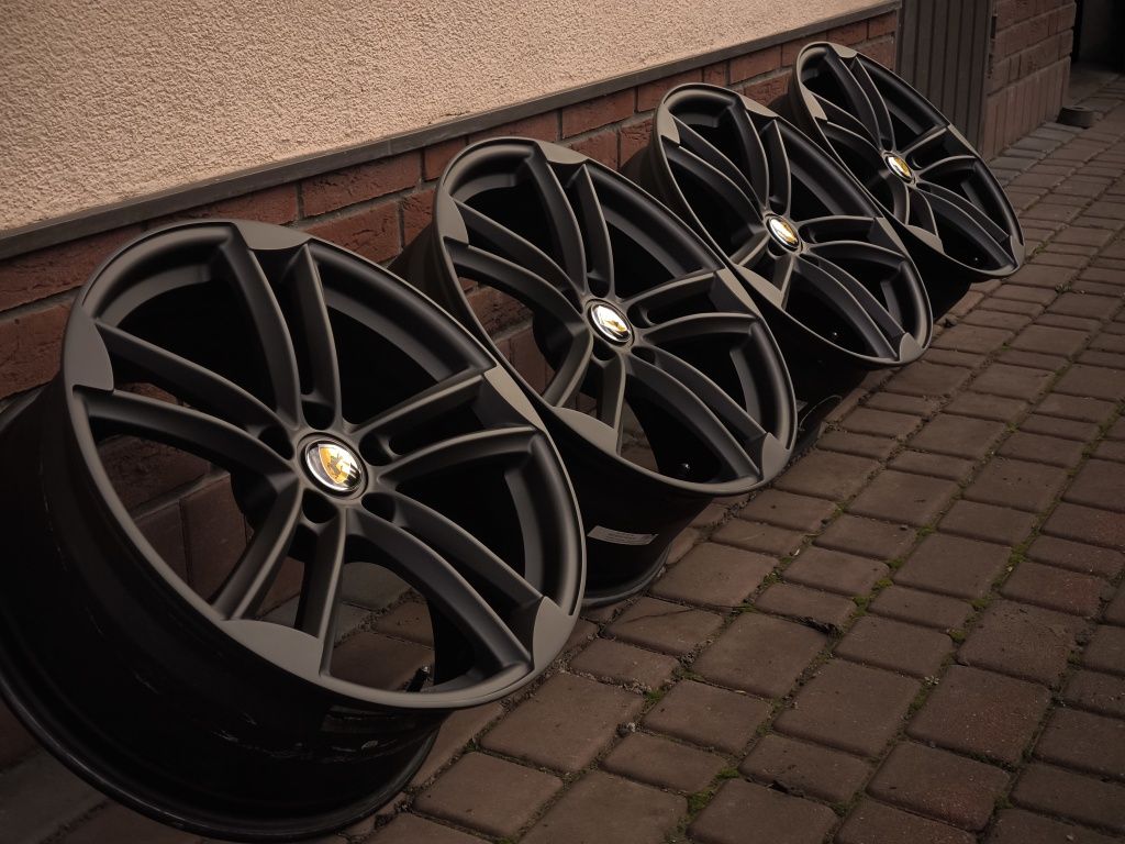 →Felgi Wheelworld WH27 19x8,5 5x112 ET35 motec keskin Japan racing
