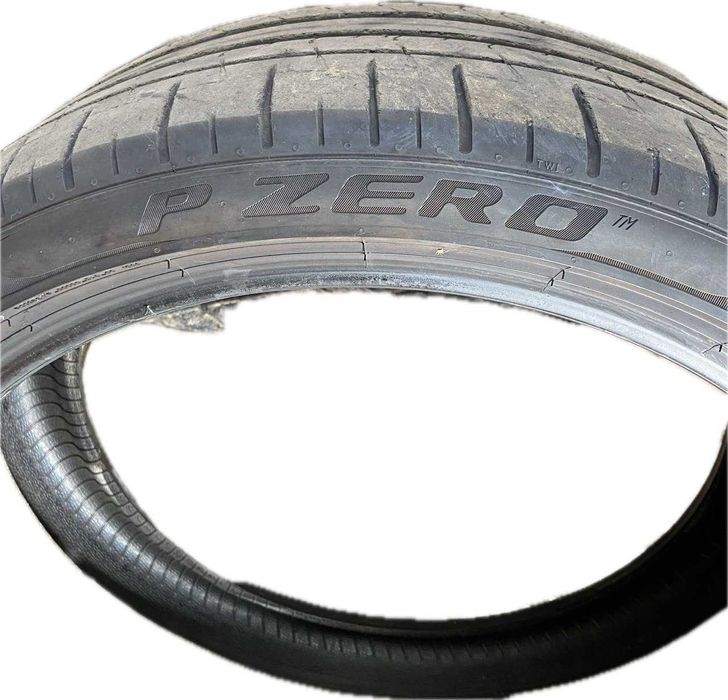 Літні шини Pirelli p zero 255/35 R21 98Y чудовий стан 2 шт