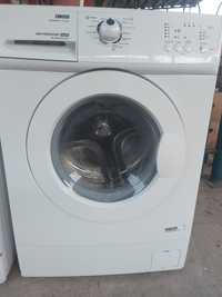 Продам пральну машинку Zanussi та Indesit у гарному стані.