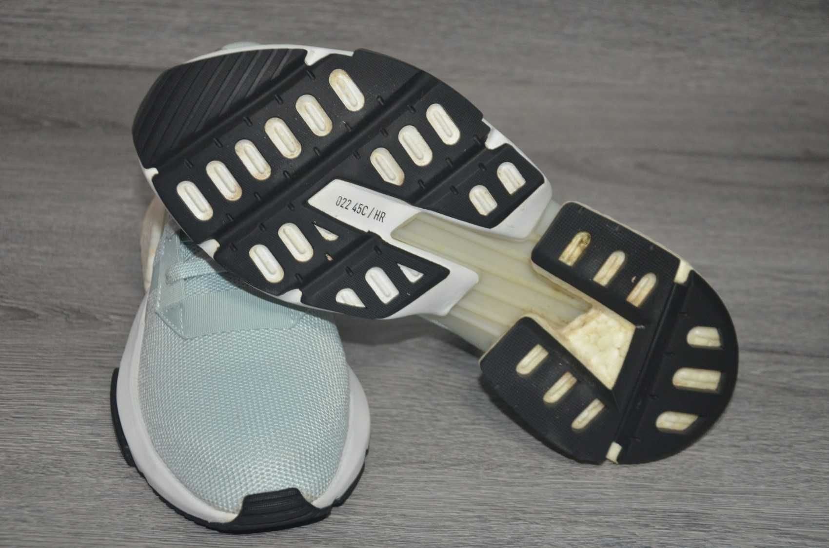 Продам кросівки Фирма Adidas Pod-S3.1  .