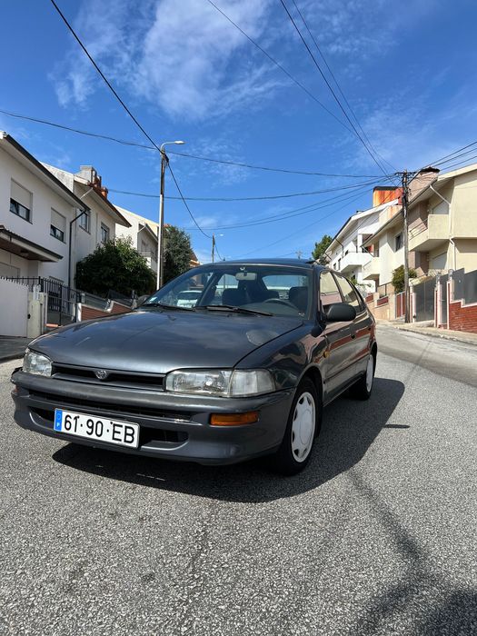 Toyota Corolla Liftback XLI 1.3 - Gasolina