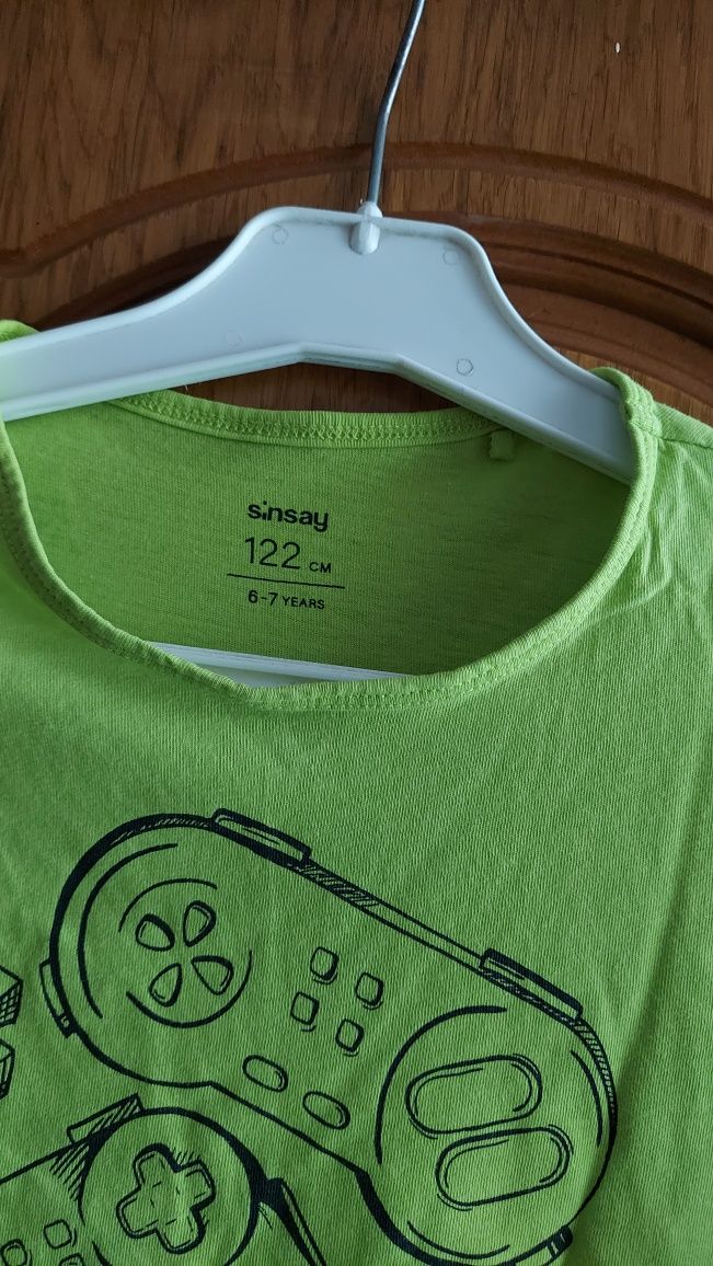 T-Shirt Sinsay 122.