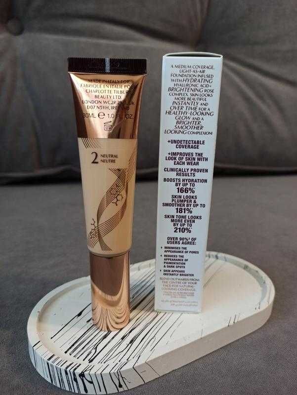 Тональний крем charlotte tilbury beautiful skin foundation 2 neutral