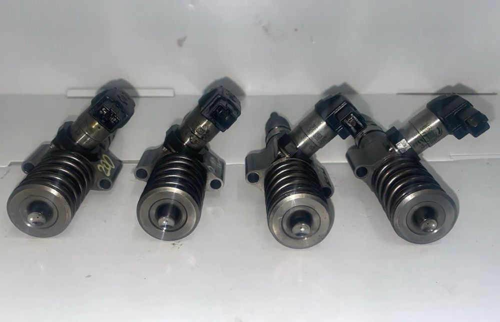 WTRYSK SIEMENS 03G130073T 03G130073M PASSAT B6 2.0 TDI 17O KM / BMN BMR BRD 170KM LEON OCTAVIA II 2 TOURAN GOLF V 5 CC B7  TIGUAN EOS TOLEDO SKODA  SUPERB II  POMPOWTRYSKI POMPOWTRYSKIWACZE SIEMENS CONTINENTAL