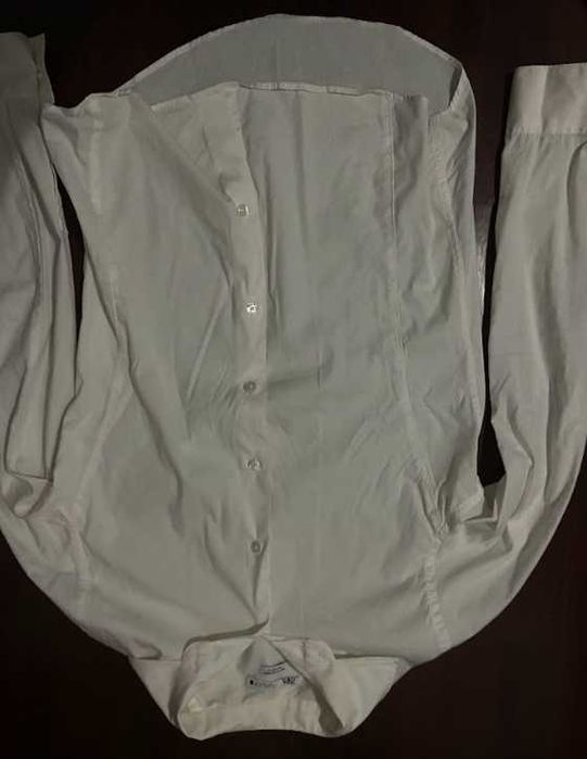 Camisa Branca Simples