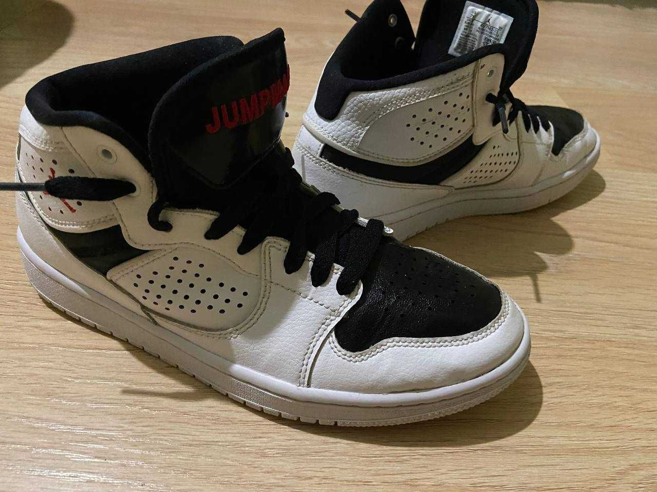 NIKE Topánky - Jordan Acces Gs AV7941 101