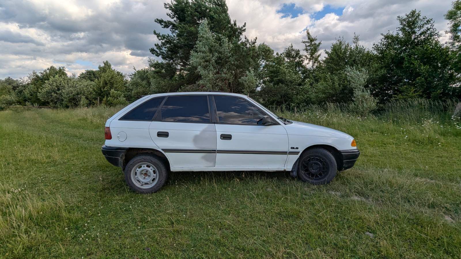 Продам терміново Opel Astra F 1.7 дизель