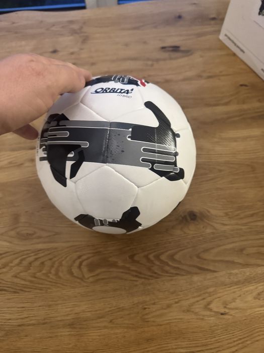 Piłka nożna Orbita 4 HYB FIFA Basic 5 Puma