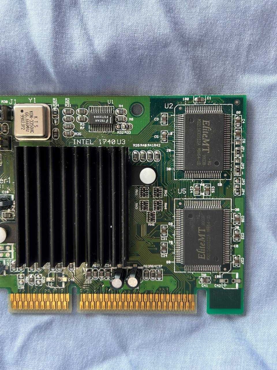 Placa Gráfica i740 AGP