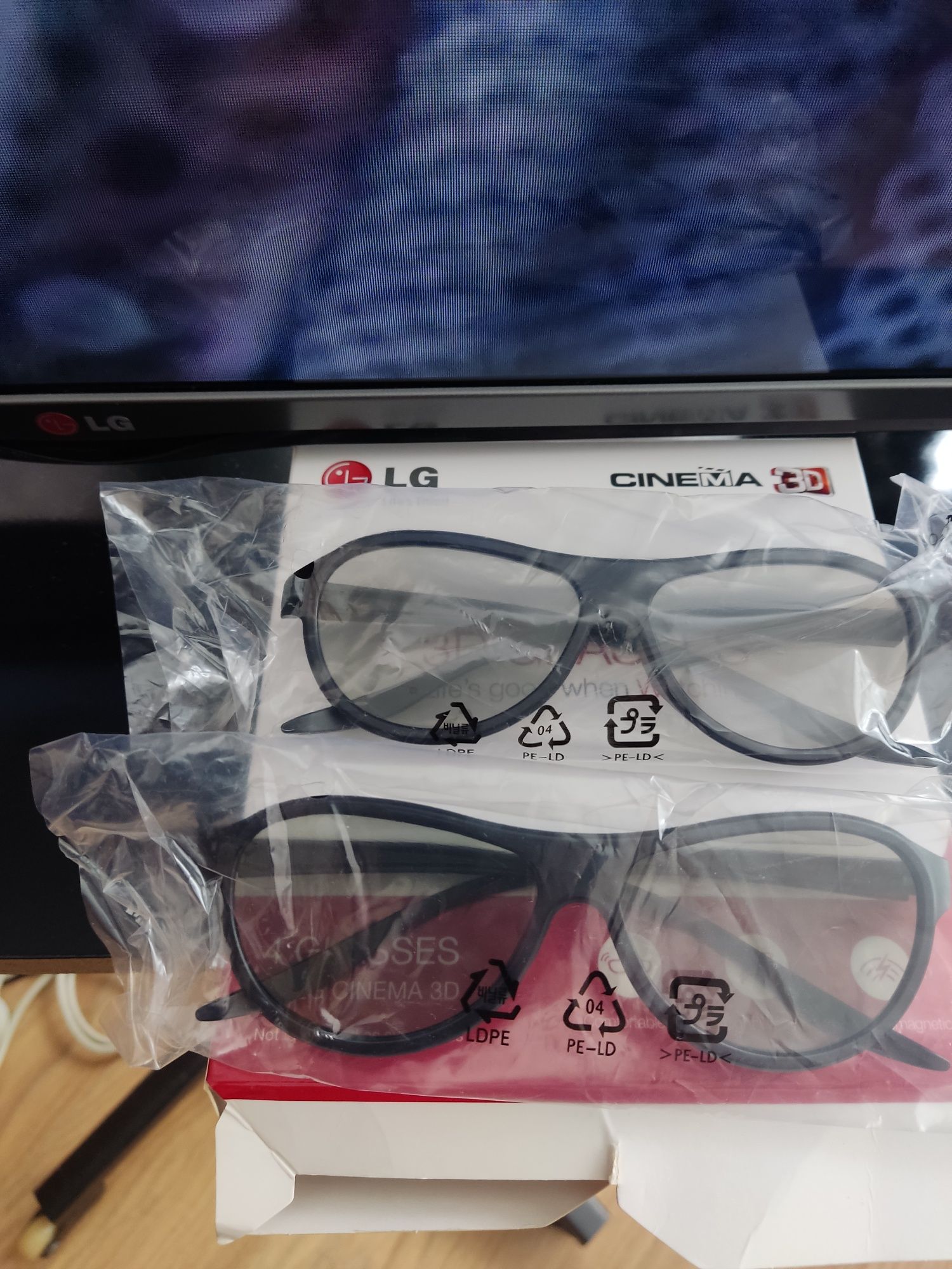 Очки 3D ,LG  новые