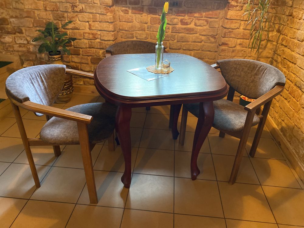 Stoły i krzesła do gastronomii sprzedam