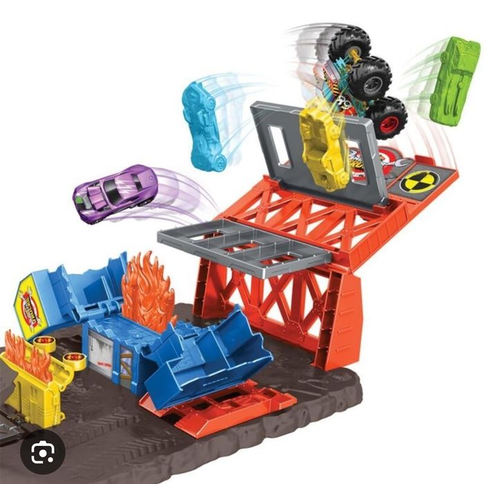 Hot Wheels Monster Trucks Posto de gasolina, pista de carros, como nov