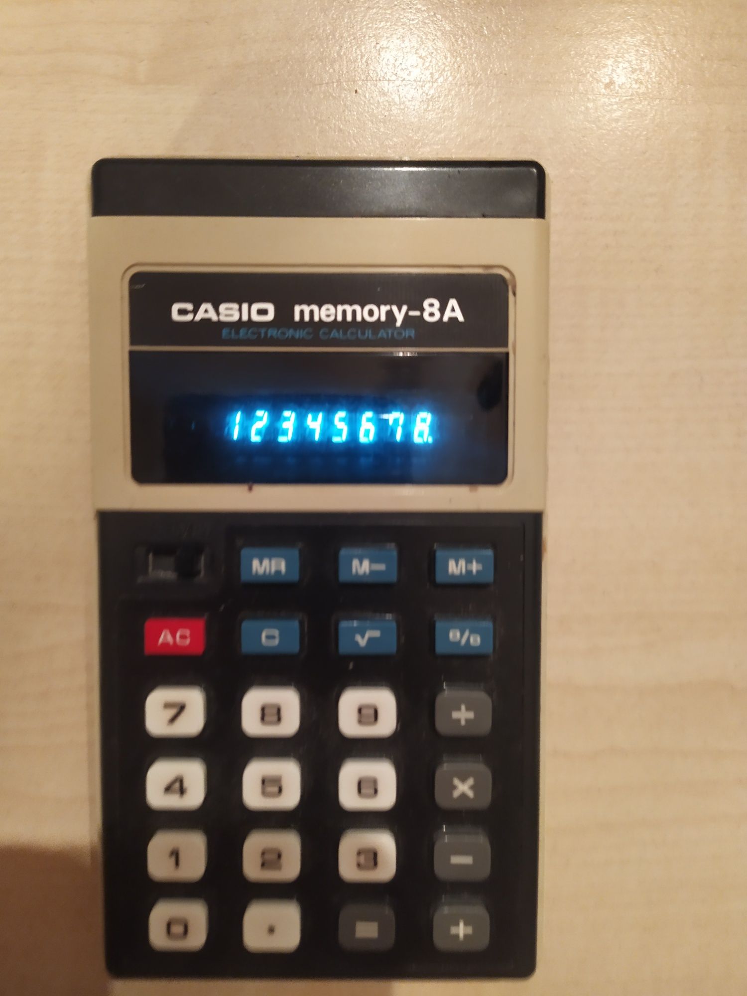 stary kalkulator vintage casio memory 8a Japan 1974 rok