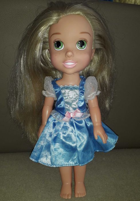 Lalka księżniczka z bajki Disney