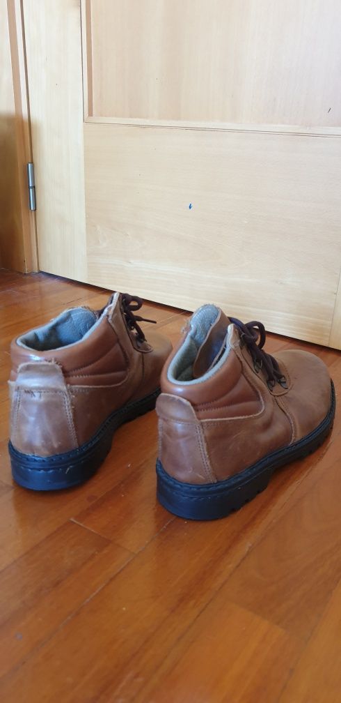 Vendo sapato masculino estilo Timberland tamanho 44
