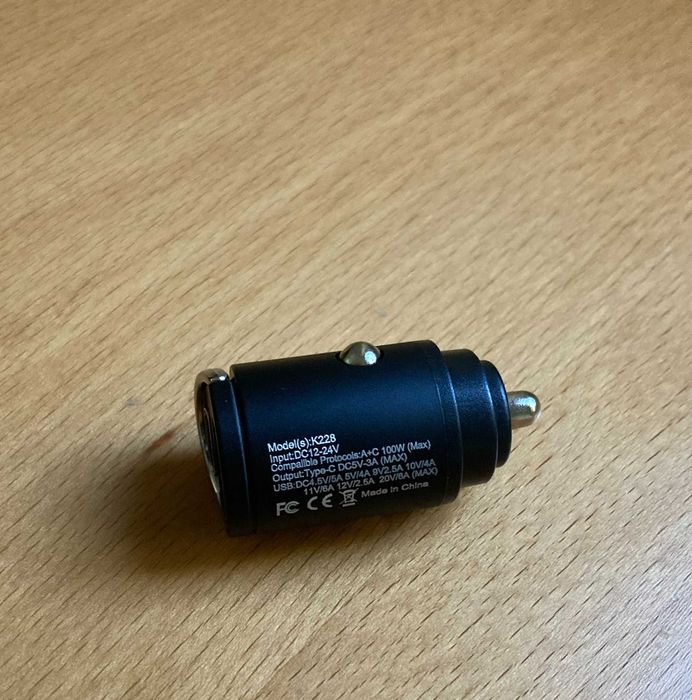 carregador de isqueiro 100W USB C + USB A Ultra compacto