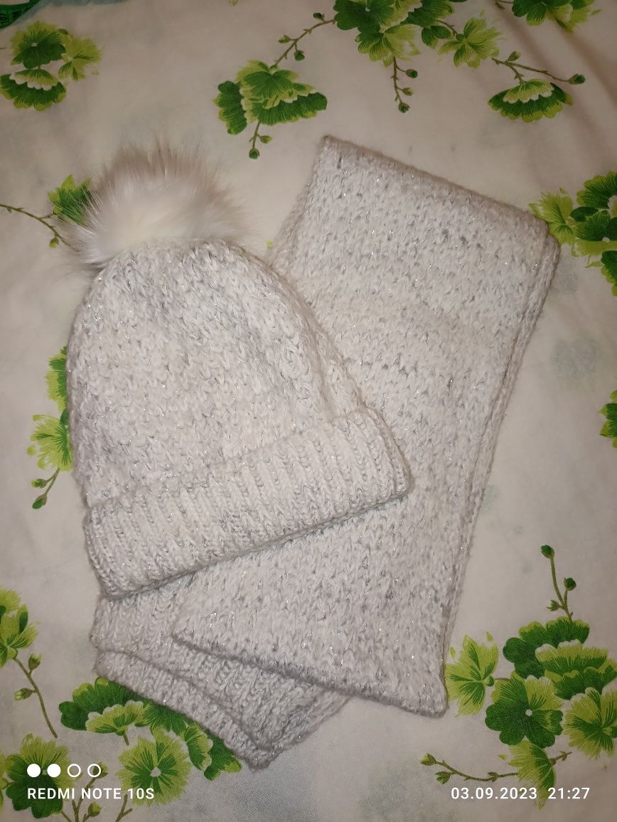 Зимова шапка і шарф
