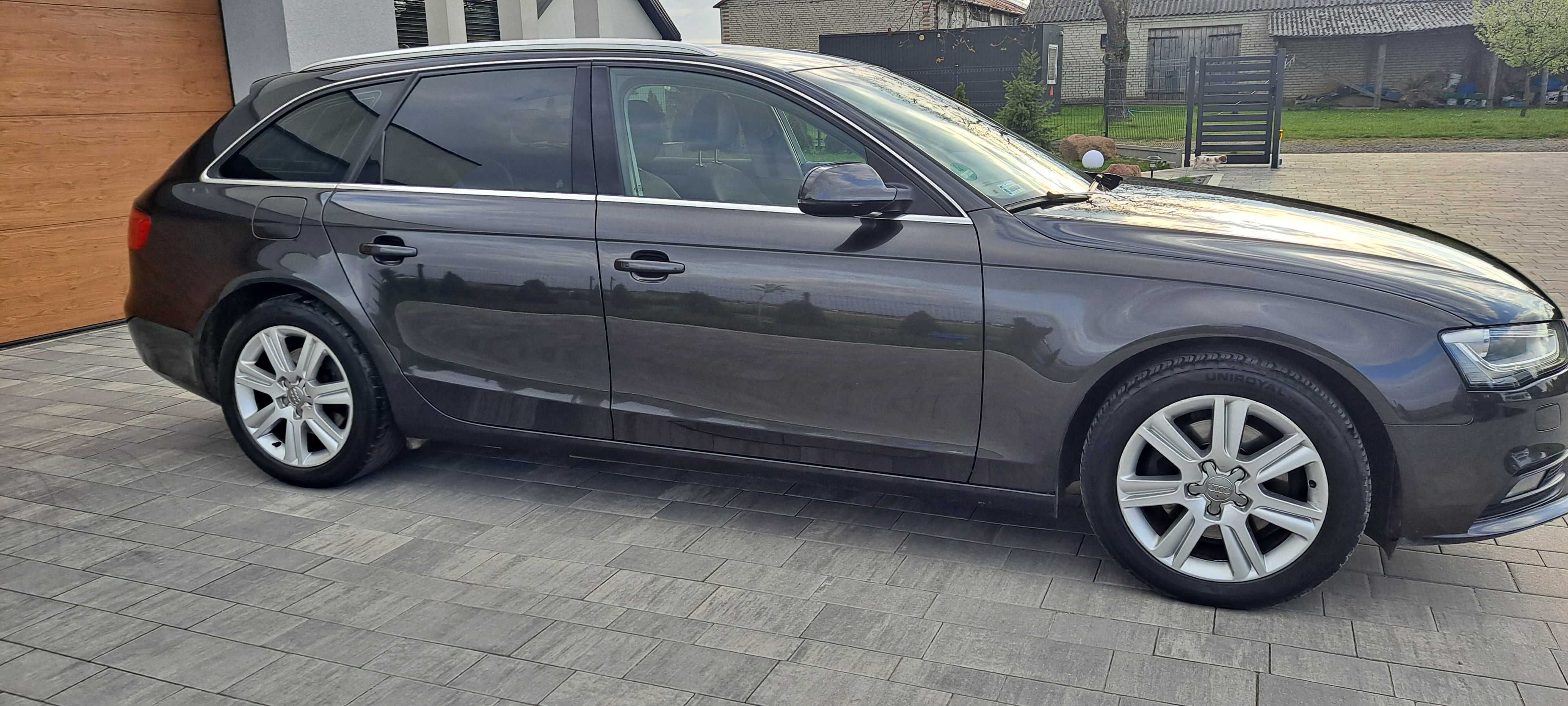 Audi A4 b8 fl avant 2012r. 2.0 tdi 200KM