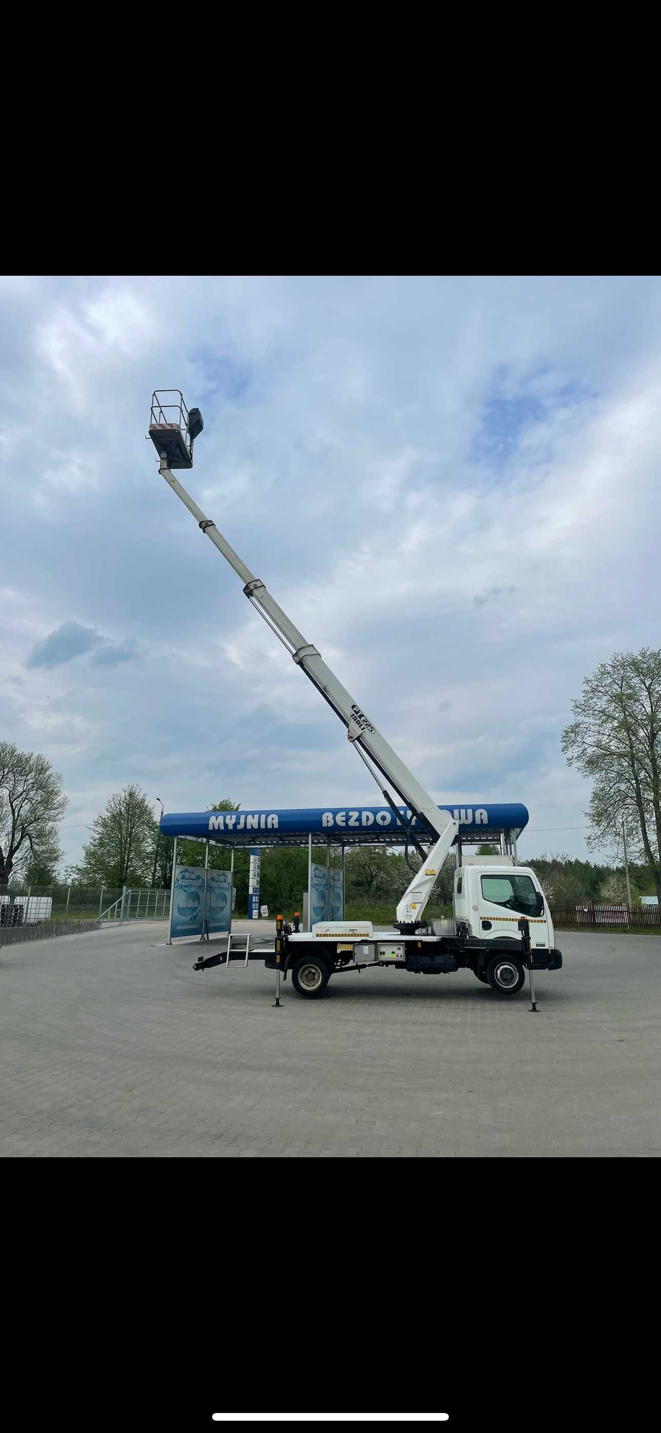 Nissan Cabstar Zwyżka Podnośnik koszowy ISOLI PT225