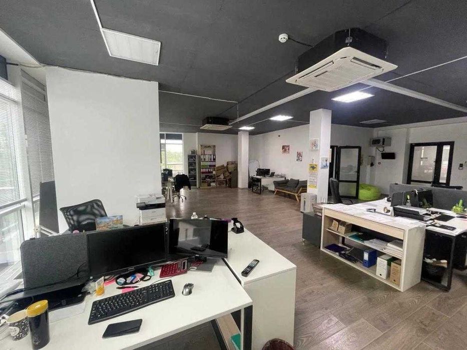 Оренда офісного приміщення на вул. Кам'янецька