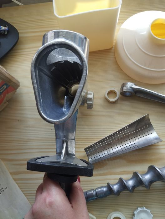 Соковыжималка ручная СВ -120