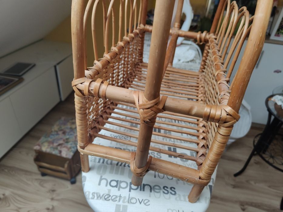 Kosz wiklinowy na gazety